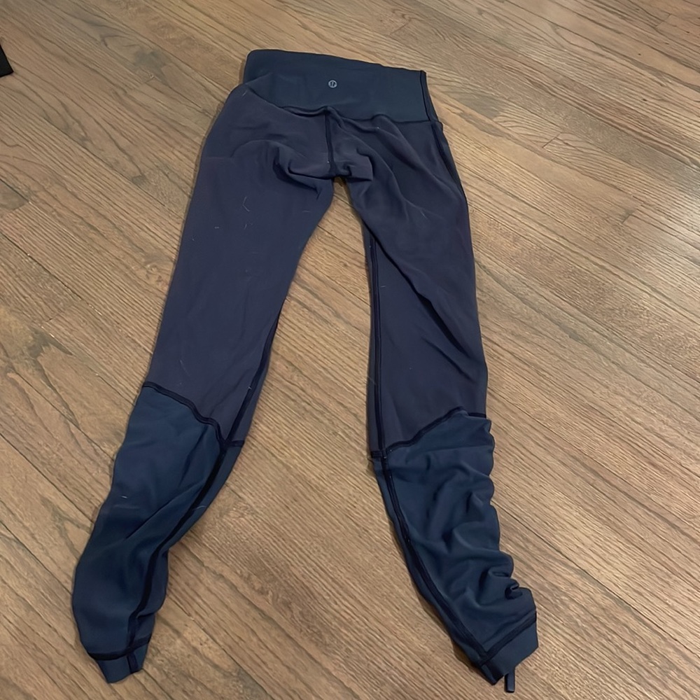 LULULEMON LEGGINGS - Picture 2 of 2